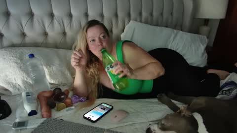 Snapshot of beauty4agent chatting on 12-11-24, 10:16 beauty4agent online show from 12-11-24, 10:16