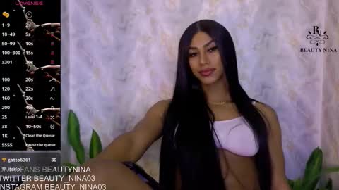 Snapshot of beauty_nina chatting on 10-04-25, 01:42 beauty_nina online show from 10-04-25, 01:42