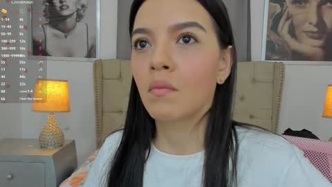 Ariana Reyes online show from 11-28-25, 12:19