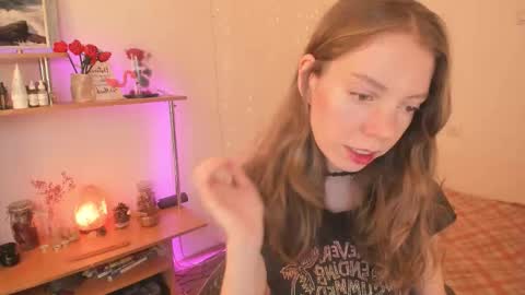 Snapshot of beautyeliise chatting on 02-21-26, 02:07 Eliise online show from 02-21-26, 02:07