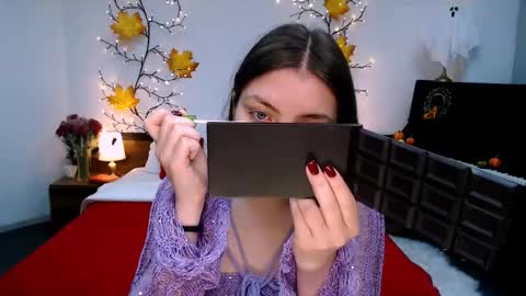 Gloria online show from 10-31-25, 12:06