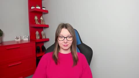 Zoe online show from 10-22-25, 05:41