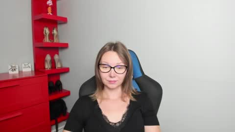 Zoe online show from 08-03-26, 05:39