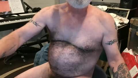 Snapshot of beavermower chatting on 12-03-24, 11:13 beavermower online show from 12-03-24, 11:13