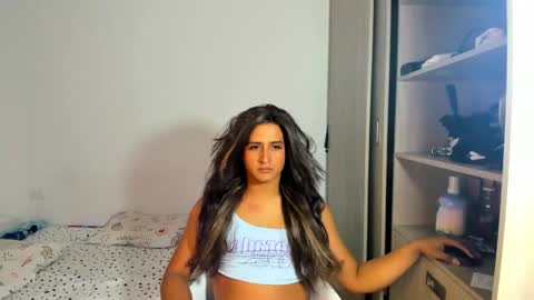 Snapshot of beba_dance chatting on 02-15-26, 09:11 Lacosta online show from 02-15-26, 09:11