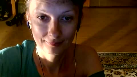 Raluca online show from 06-11-26, 08:40