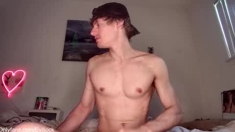 bebe  dust online show from 10-27-25, 03:38