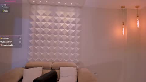 Snapshot of beccabaxter chatting on 02-16-25, 08:44 Am Becca online show from 02-16-25, 08:44