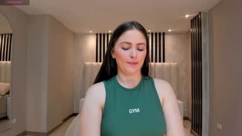 Snapshot of beccabaxter chatting on 02-18-25, 07:30 Am Becca online show from 02-18-25, 07:30