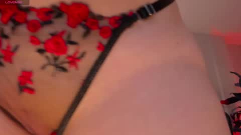 Snapshot of beccabaxter chatting on 09-18-25, 07:38 Am Becca online show from 09-18-25, 07:38