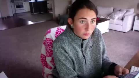 beccaraexoxo online show from 05-17-26, 11:56