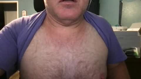 Snapshot of beckster040 chatting on 07-03-26, 06:20 beckster online show from 07-03-26, 06:20