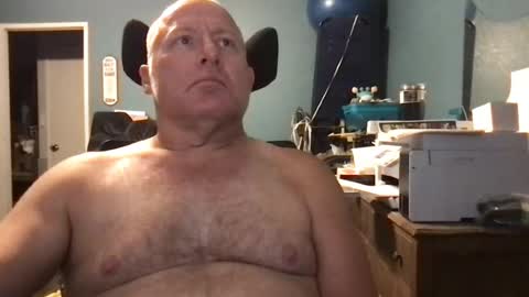 Snapshot of beckster040 chatting on 08-01-26, 06:01 beckster online show from 08-01-26, 06:01