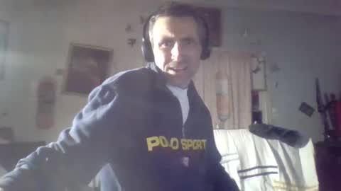 Snapshot of bedecar chatting on 10-12-25, 02:38 bedecar online show from 10-12-25, 02:38