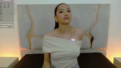 Snapshot of beella_tay1 chatting on 10-05-25, 02:37 BELLA online show from 10-05-25, 02:37