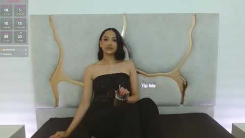 Snapshot of beella_tay1 chatting on 10-06-25, 02:47 BELLA online show from 10-06-25, 02:47