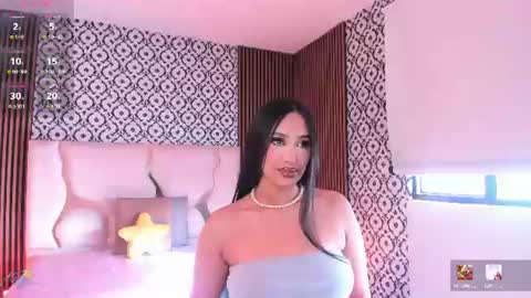 BELLA online show from 06-25-26, 12:09