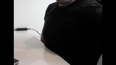 beenee3 online show from 03-11-26, 06:19