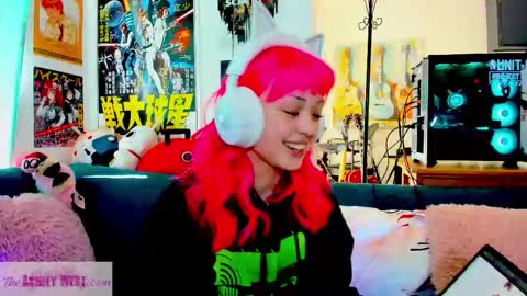 Snapshot of beg4itbaby chatting on 03-11-26, 07:31 Ashley West online show from 03-11-26, 07:31