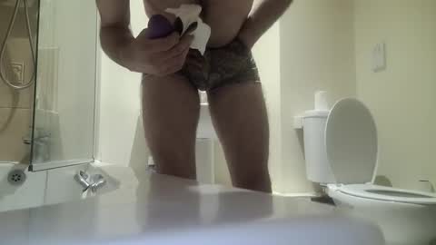 Snapshot of begbestuk chatting on 10-01-25, 04:13 begbestuk online show from 10-01-25, 04:13