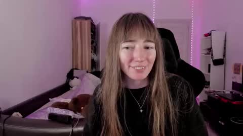 Snapshot of bekkawell chatting on 09-17-25, 04:41 Lisa online show from 09-17-25, 04:41