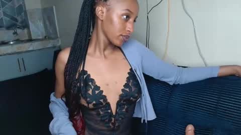 Snapshot of bela_violet chatting on 12-16-25, 04:17 bela_violet online show from 12-16-25, 04:17