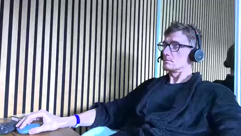 SexFriendFrance online show from 01-11-26, 12:10