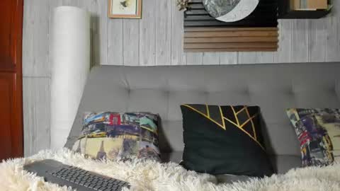 independent model online show from 07-24-26, 06:06