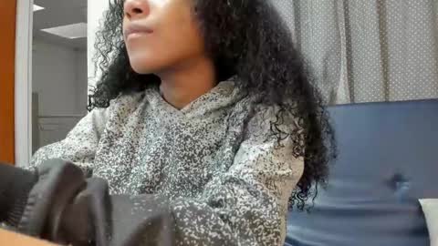 Belen  online show from 09-19-25, 11:33