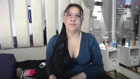 Snapshot of belen_green chatting on 07-17-26, 12:01 Belen online show from 07-17-26, 12:01
