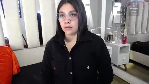 Snapshot of belen_green chatting on 07-25-26, 11:41 Belen online show from 07-25-26, 11:41