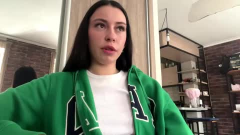 Lola online show from 05-12-26, 09:17