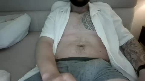 Snapshot of belibou chatting on 06-21-26, 06:49 belibou online show from 06-21-26, 06:49