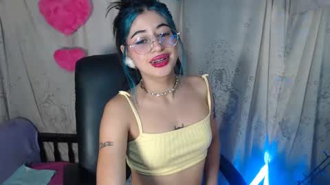 modelo independiente online show from 12-07-24, 01:25