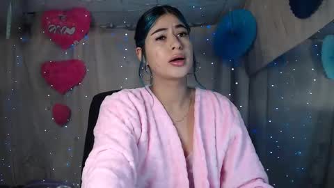 modelo independiente online show from 01-05-25, 11:01
