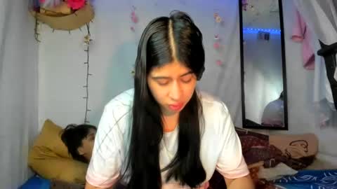 modelo independiente online show from 06-14-26, 03:52