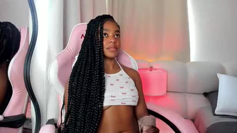 Snapshot of belkis_mills chatting on 09-08-25, 03:11 Belkis online show from 09-08-25, 03:11