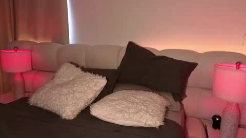 Snapshot of belkis_mills chatting on 11-07-25, 02:50 Belkis online show from 11-07-25, 02:50