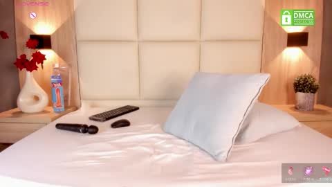 Snapshot of bella1207 chatting on 02-11-26, 07:41 Bella cam online show from 02-11-26, 07:41