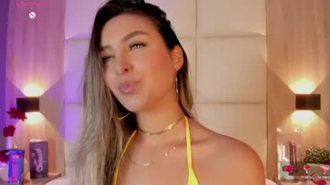 Bella cam online show from 06-17-26, 07:26