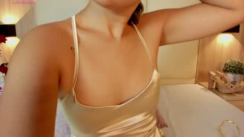 Bella cam online show from 07-13-26, 07:16