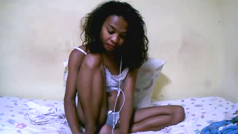 Snapshot of bella193999 chatting on 12-09-24, 01:34 bella193999 online show from 12-09-24, 01:34