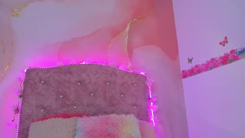 Melanie  online show from 02-13-25, 06:48