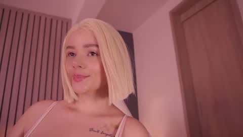 isabella online show from 07-18-26, 10:24