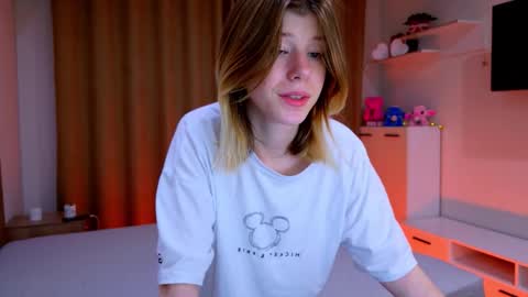 Bella online show from 11-18-25, 02:54