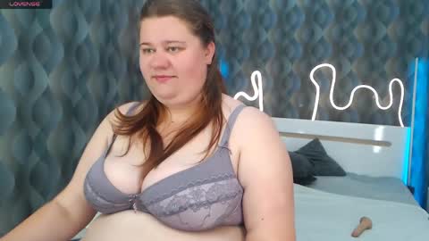 bella_blvack online show from 06-03-26, 05:43