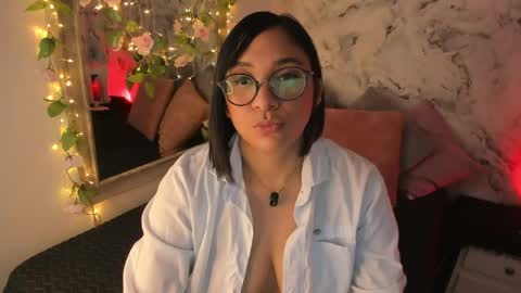 Dessi  online show from 05-26-26, 01:18