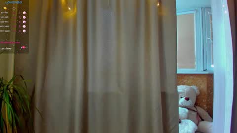 Snapshot of bella_foryou chatting on 02-11-25, 06:19 NastyaThere are legends that in this room all your wishes can come true  Private is Open online show from 02-11-25, 06:19