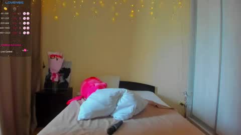 Snapshot of bella_foryou chatting on 02-15-25, 03:42 NastyaThere are legends that in this room all your wishes can come true  Private is Open online show from 02-15-25, 03:42