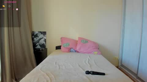Snapshot of bella_foryou chatting on 09-26-25, 01:31 NastyaThere are legends that in this room all your wishes can come true  Private is Open online show from 09-26-25, 01:31